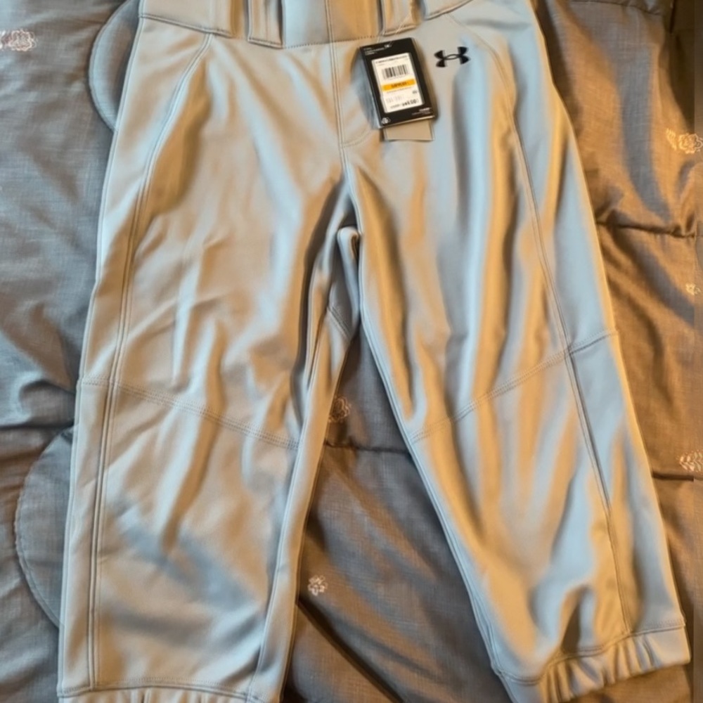 Women’s Under Armour baseball/softball pants